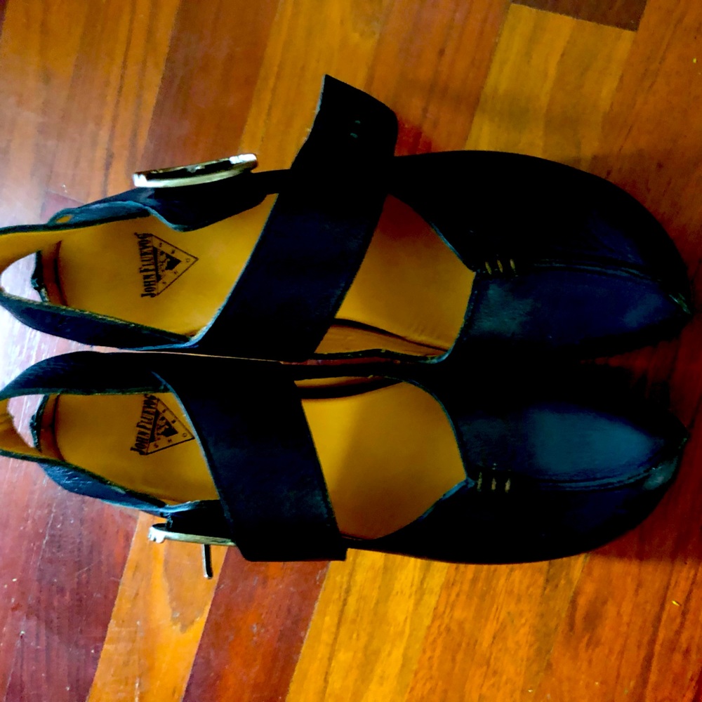 John Fluevogs Prepares blue